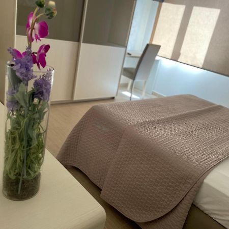Xacca Luxury Apartment شاكا المظهر الخارجي الصورة